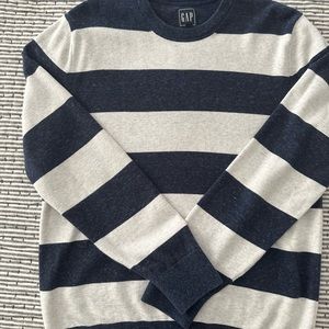 Classic Gap striped sweater